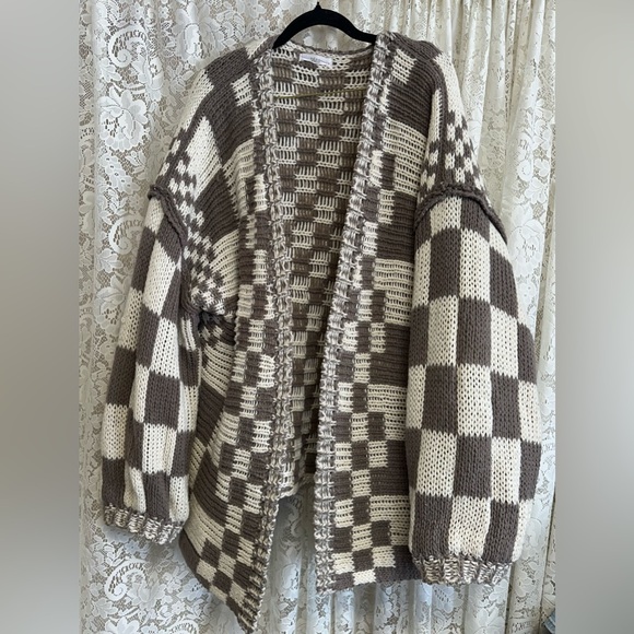 TALULAH Sweaters - Boutique Checkered Open Front Long Sleeve Cardigan